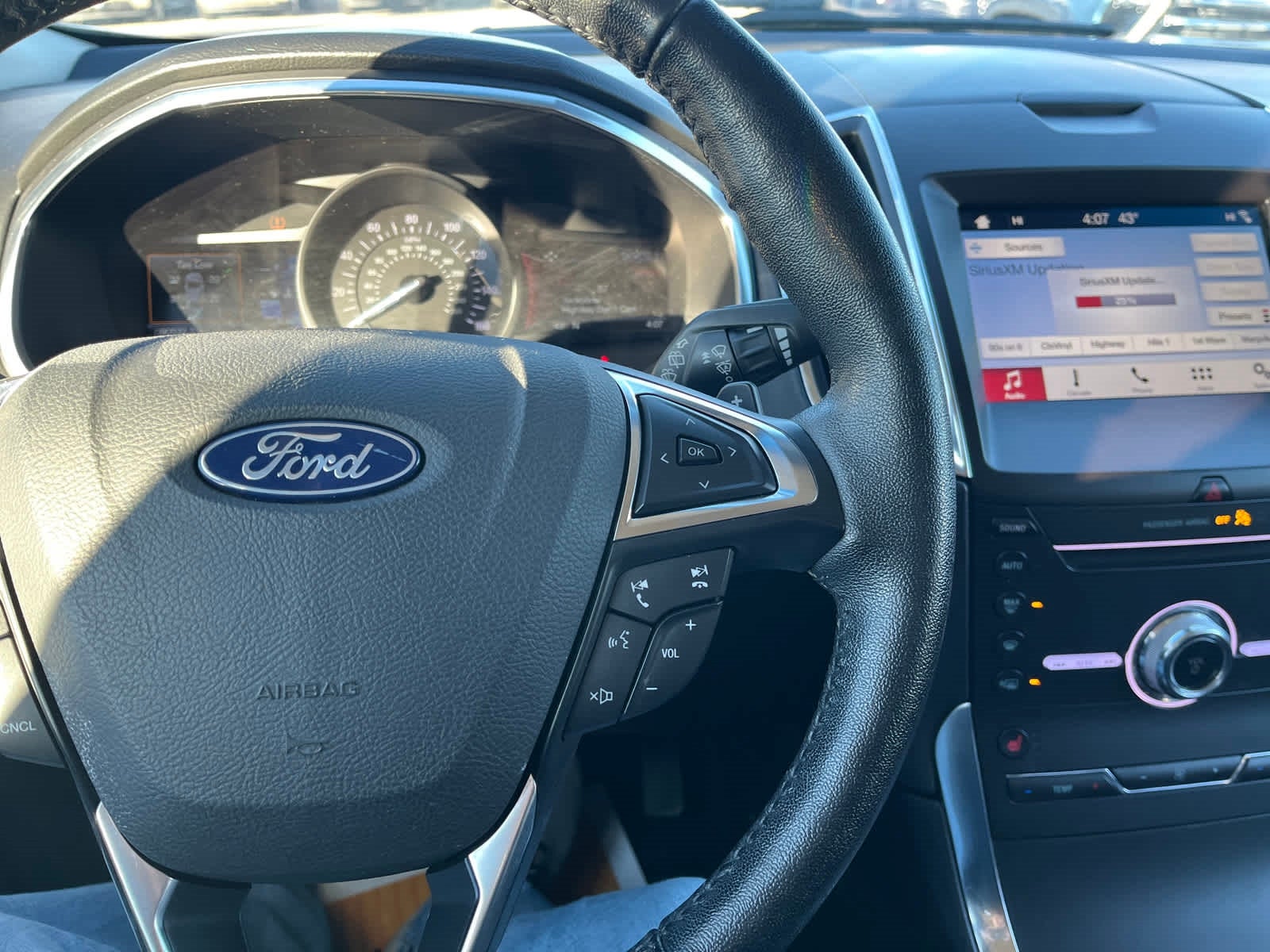 2019 Ford Edge Base